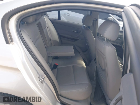 2009 BMW 3 Series 328i xDrive with VIN WBAPK73599A451991, listed as a IAAI auction lot 41349007 with 118,650 mi miles and . Bid and sale history available at DreamBid. Image 8.