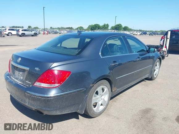 2005 Acura RL with VIN JH4KB16565C018969, listed as a IAAI auction lot 42663552 with 160,007 mi miles and . Bid and sale history available at DreamBid. Image 4.