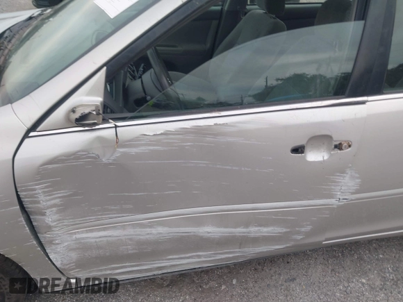 2004 Toyota Camry LE with VIN 4T1BE32K34U824059, listed as a IAAI auction lot 41344406 with 172,003 mi miles and . Bid and sale history available at DreamBid. Image 12.