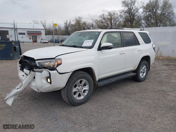 2020 Toyota 4Runner SR5 with VIN JTEBU5JR8L5758906, listed as a IAAI auction lot 40790726 with 69,848 mi miles. Bid and sale history available at carsss.com. Image 20.