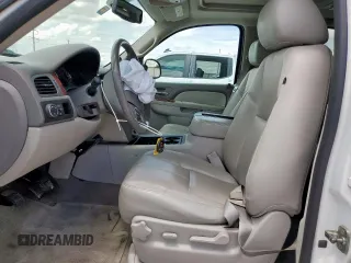 2014 Chevrolet Tahoe LT with VIN 1GNSCBE07ER239575, listed as a Copart auction lot 63094525 with 142,467 mi miles and Salvage title. Bid and sale history available at DreamBid. Image 7.