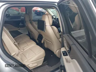 2020 Lincoln Aviator Reserve with VIN 5LM5J7XC8LGL32204, listed as a IAAI auction lot 42406158 with 83,227 mi miles and . Bid and sale history available at DreamBid. Image 8.