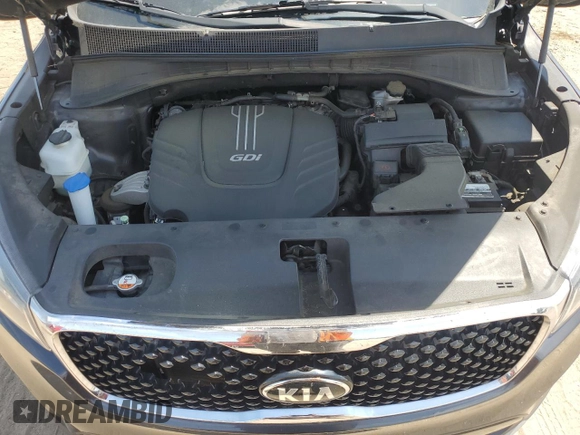 2016 Kia Sorento EX with VIN 5XYPH4A58GG117774, listed as a Copart auction lot 58323205 with 111,712 mi miles and Salvage title. Bid and sale history available at DreamBid. Image 12.
