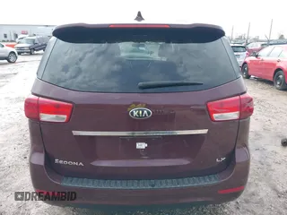 2017 Kia Sedona LX with VIN KNDMB5C12H6236364, listed as a IAAI auction lot 41924391 with 100,546 mi miles. Bid and sale history available at carsss.com. Image 16.