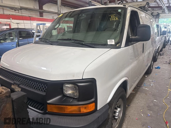 2017 Chevrolet Express Cargo z VIN 1GCWGAFF7H1248369, wystawiony jako IAAI lot #42844628 z przebiegiem 173 570 mil mil oraz . Historia ofert i sprzedaży dostępna na DreamBid. Obrazek 9.