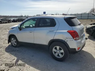 2020 Chevrolet Trax LS with VIN KL7CJKSB7LB330258, listed as a Copart auction lot 49590465 with 0 mi miles and Clean Title. Bid and sale history available at carsss.com. Image 2.