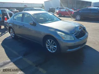 2009 Infiniti G37 Sedan Journey with VIN JNKCV61E79M306130, listed as a IAAI auction lot 41324303 with 174,917 mi miles. Bid and sale history available at carsss.com. Image 1.