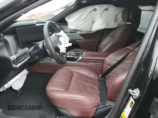 2023 BMW 7 Series 760i xDrive z VIN WBA33EJ00PCN22844, wystawiony jako Copart lot #47790414 z przebiegiem Nie podano mil oraz Szkoda całkowita • Salvage title. Historia ofert i sprzedaży dostępna na DreamBid. Obrazek 7.