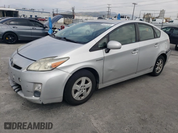 2010 Toyota Prius II z VIN JTDKN3DUXA0216688, wystawiony jako Copart lot #54551815 z przebiegiem 223 746 mil mil oraz Czysty tytuł • Clean title. Historia ofert i sprzedaży dostępna na DreamBid. Obrazek 1.