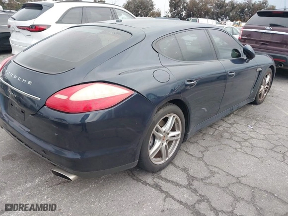 2012 Porsche Panamera with VIN WP0AA2A72CL071163, listed as a IAAI auction lot 41765734 with 102,774 mi miles. Bid and sale history available at carsss.com. Image 4.