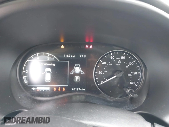 2023 Nissan Kicks SV z VIN 3N1CP5CV3PL563363, wystawiony jako IAAI lot #42714470 z przebiegiem 43 127 mil mil oraz . Historia ofert i sprzedaży dostępna na DreamBid. Obrazek 7.