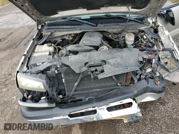 2004 Chevrolet Silverado 1500 Work Truck with VIN 1GCEC19V54E204447, listed as a Copart auction lot 76116284 with 285,385 mi miles and Salvage Title. Bid and sale history available at carsss.com. Image 11.