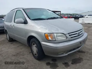 2001 Toyota Sienna LE with VIN 4T3ZF13C91U348233, listed as a IAAI auction lot 41529446 with 223,617 mi miles. Bid and sale history available at carsss.com. Image 1.