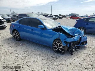 2018 Alfa Romeo Giulia Ti Sport with VIN ZARFAEEN7J7578331, listed as a Copart auction lot 48024455 with 0 mi miles and Salvage Title. Bid and sale history available at carsss.com. Image 4.