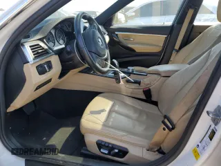 2018 BMW 3 Series 330i z VIN WBA8B9G59JNU98137, wystawiony jako Copart lot #50791405 z przebiegiem 109 232 mil mil oraz Szkoda całkowita • Salvage title. Historia ofert i sprzedaży dostępna na DreamBid. Obrazek 7.