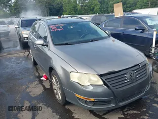 2007 Volkswagen Passat Lux with VIN WVWTK93C57E016743, listed as a IAAI auction lot 42621572 with 188,513 mi miles and . Bid and sale history available at DreamBid. Image 1.