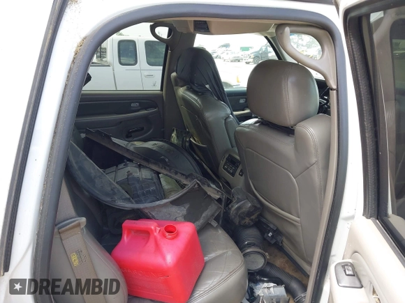 2004 GMC Yukon Denali z VIN 1GKEK63U34J166146, wystawiony jako IAAI lot #42097894 z przebiegiem Nie podano mil oraz . Historia ofert i sprzedaży dostępna na DreamBid. Obrazek 8.