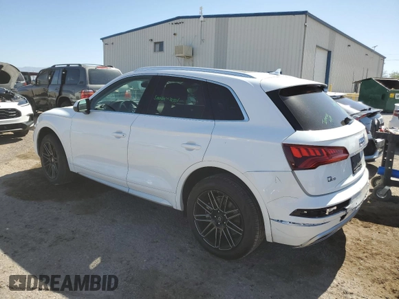 2020 Audi Q5 Premium z VIN WA1ANAFY3L2013367, wystawiony jako Copart lot #57328025 z przebiegiem Nie podano mil oraz Szkoda całkowita • Salvage title. Historia ofert i sprzedaży dostępna na DreamBid. Obrazek 2.