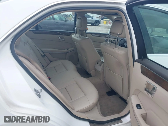 2014 Mercedes-Benz E 350 Sport with VIN WDDHF5KBXEB044358, listed as a IAAI auction lot 42048899 with 115,971 mi miles and . Bid and sale history available at DreamBid. Image 8.