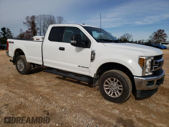 2019 Ford F-250 XL with VIN 1FT7X2BT0KEC44508, listed as a Copart auction lot 85003334 with 209,940 mi miles and Salvage title. Bid and sale history available at DreamBid. Image 4.