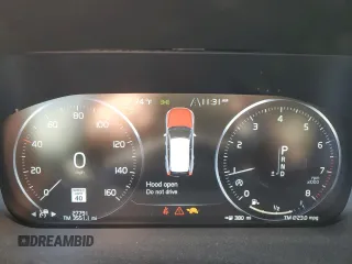2021 Volvo XC60 Inscription с VIN YV4102DLXM1804209, выставлен на аукционе Copart как лот 49292275 с пробегом 27 791 миль миль и Списание • Salvage title. История ставок и продаж доступна на DreamBid. Изображение 9.