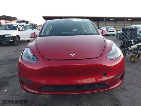 2024 Tesla Model Y with VIN 7SAYGDED0RF003564, listed as a IAAI auction lot 41496762 with NaN miles. Bid and sale history available at carsss.com. Image 11.