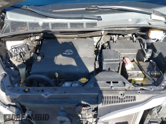 2016 Toyota Sienna XLE with VIN 5TDYK3DC7GS691618, listed as a IAAI auction lot 42496181 with 189,439 mi miles and . Bid and sale history available at DreamBid. Image 10.