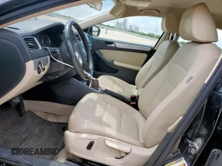 2013 Volkswagen Jetta SE with VIN 3VWDX7AJ3DM434233, listed as a Copart auction lot 60697485 with 74,333 mi miles and Salvage title. Bid and sale history available at DreamBid. Image 7.