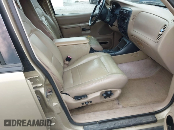 1999 Ford Explorer XLT with VIN 1FMZU34E0XZB98745, listed as a IAAI auction lot 42291282 with 174,133 mi miles and . Bid and sale history available at DreamBid. Image 5.