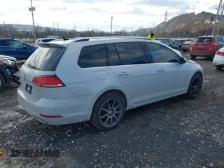 2018 Volkswagen Golf SportWagen SEL with VIN 3VWL17AU5JM765866, listed as a IAAI auction lot 41428966 with 115,378 mi miles. Bid and sale history available at carsss.com. Image 4.