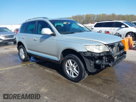 2008 Volkswagen Touareg V6 with VIN WVGBE77L88D003117, listed as a IAAI auction lot 42049007 with 156,940 mi miles and . Bid and sale history available at DreamBid. Image 1.