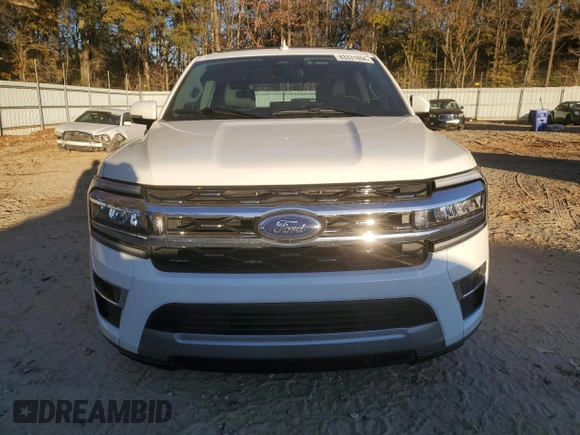 2023 Ford Expedition Limited with VIN 1FMJU1K80PEA13003, listed as a Copart auction lot 83331894 with 42,196 mi miles and Salvage Title. Bid and sale history available at carsss.com. Image 5.