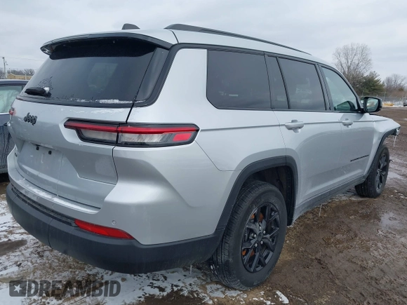 2024 Jeep Grand Cherokee Laredo z VIN 1C4RJKAG6R8527275, wystawiony jako IAAI lot #41628266 z przebiegiem 27 823 mil mil oraz . Historia ofert i sprzedaży dostępna na DreamBid. Obrazek 4.