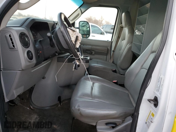 2016 Ford Econoline Commercial z VIN 1FDWE3FL7GDC36478, wystawiony jako Copart lot #86727284 z przebiegiem Nie podano mil oraz Szkoda całkowita • Salvage title. Historia ofert i sprzedaży dostępna na DreamBid. Obrazek 7.