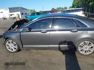 2016 Lincoln MKZ Hybrid with VIN 3LN6L2LU1GR611866, listed as a IAAI auction lot 42112532 with Not provided miles and . Bid and sale history available at DreamBid. Image 14.
