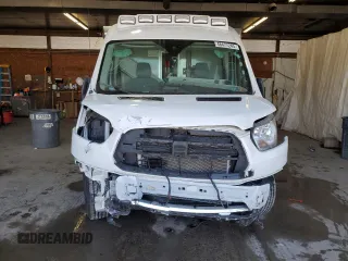 2018 Ford Transit with VIN 1FDYR2CM0JKA75589, listed as a Copart auction lot 48477245 with 65,267 mi miles and Salvage Title. Bid and sale history available at DreamBid. Image 5.