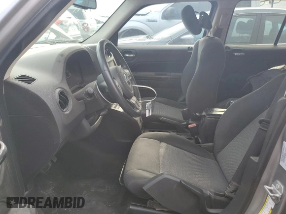 2016 Jeep Patriot Latitude with VIN 1C4NJPFB9GD576872, listed as a Copart auction lot 48192285 with 132,894 mi miles and Salvage title. Bid and sale history available at DreamBid. Image 7.