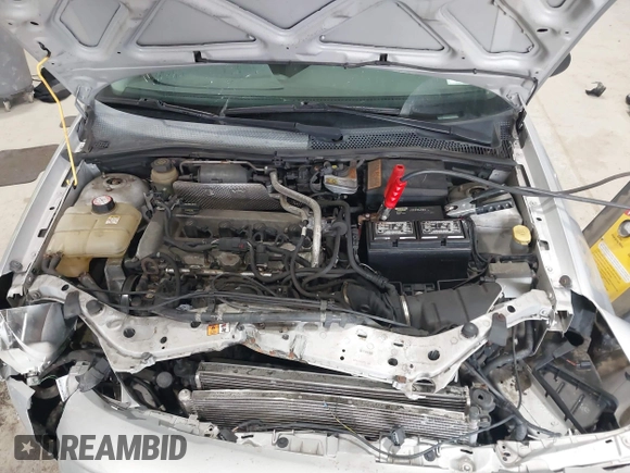 2004 Ford Focus SE with VIN 1FAFP34Z54W177376, listed as a IAAI auction lot 41934423 with 61,040 mi miles and . Bid and sale history available at carsss.com. Image 10.