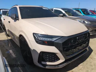 2022 Audi RS Q8 z VIN WU1ARBF14ND020700, wystawiony jako Copart lot #75193004 z przebiegiem Nie podano mil oraz Szkoda całkowita • Salvage title. Historia ofert i sprzedaży dostępna na DreamBid. Obrazek 4.