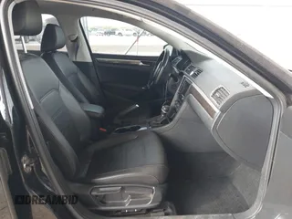 2017 Volkswagen Passat 1.8T SE w/Technology with VIN 1VWGT7A36HC074702, listed as a IAAI auction lot 41805024 with 124,857 mi miles. Bid and sale history available at carsss.com. Image 5.