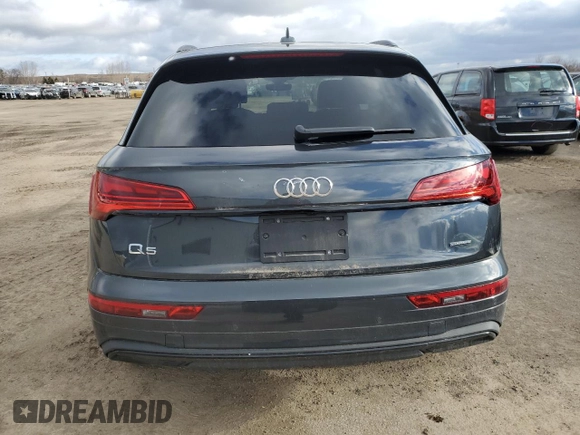 2024 Audi Q5 Komfort with VIN WA1AAAFY4R2109142, listed as a Copart auction lot 84029244 with 28 mi miles and Non Repairable. Bid and sale history available at carsss.com. Image 6.