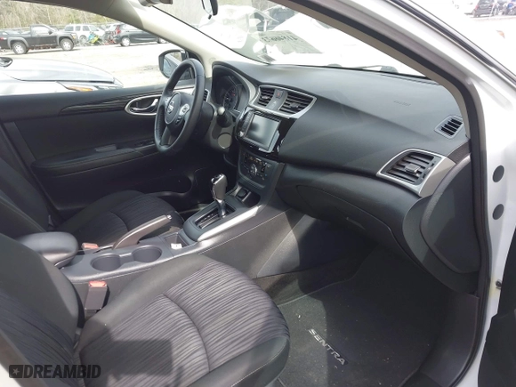 2019 Nissan Sentra SR with VIN 3N1AB7AP3KY380708, listed as a IAAI auction lot 41846673 with 35,440 mi miles. Bid and sale history available at carsss.com. Image 5.