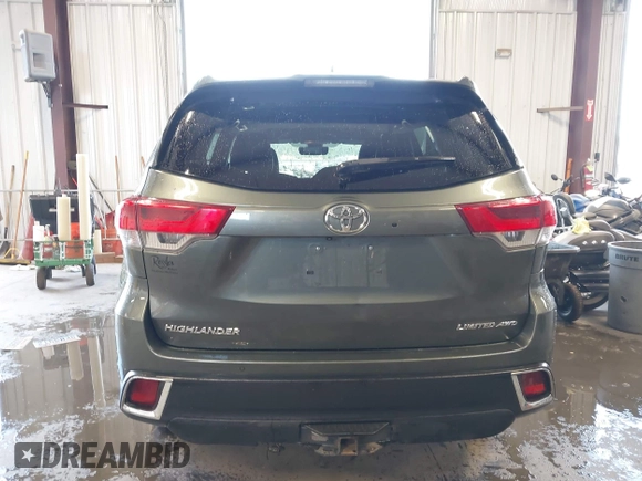 2019 Toyota Highlander Limited with VIN 5TDDZRFH3KS917491, listed as a IAAI auction lot 42602597 with 101,034 mi miles and . Bid and sale history available at DreamBid. Image 16.