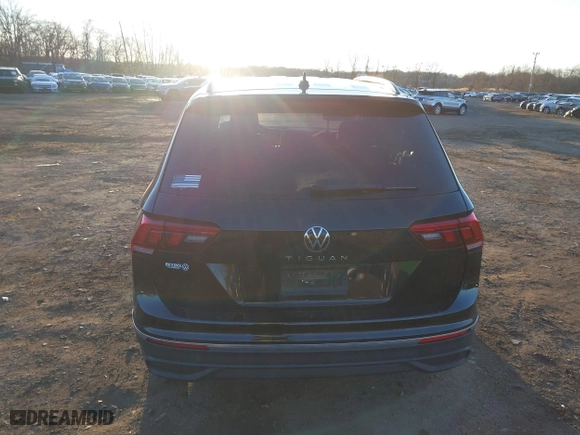 2024 Volkswagen Tiguan S with VIN 3VVRB7AX4RM077794, listed as a IAAI auction lot 41245832 with 12,007 mi miles. Bid and sale history available at carsss.com. Image 16.