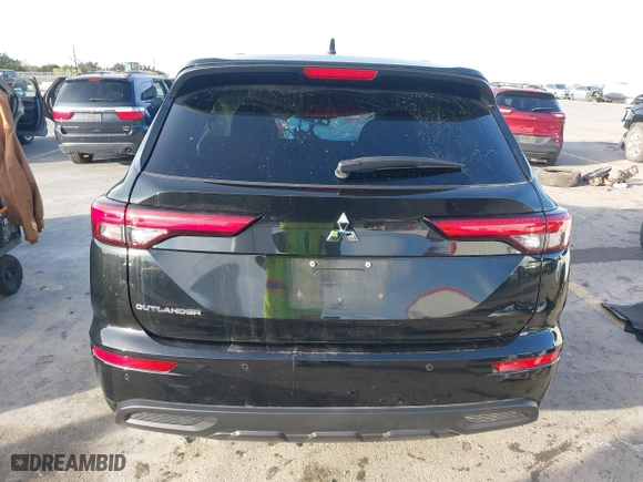 2022 Mitsubishi Outlander ES with VIN JA4J3TA8XNZ075643, listed as a IAAI auction lot 41085410 with 32,538 mi miles. Bid and sale history available at carsss.com. Image 16.