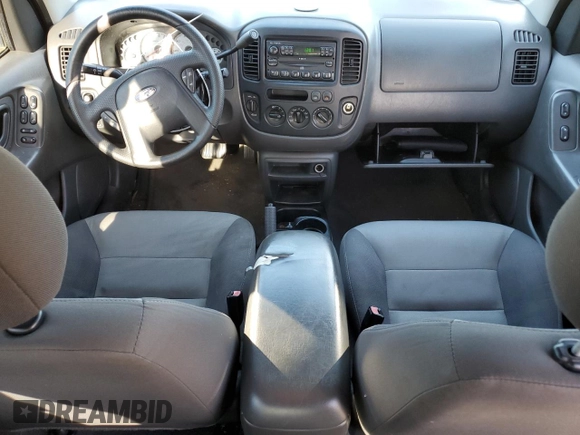 2004 Ford Escape XLS with VIN 1FMYU92114DA08913, listed as a Copart auction lot 47459535 with 153,887 mi miles and Clean Title. Bid and sale history available at DreamBid. Image 8.