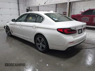 2021 BMW 5 Series 530i xDrive with VIN WBA13BJ09MWX04445, listed as a IAAI auction lot 41461330 with 40,329 mi miles and . Bid and sale history available at carsss.com. Image 3.