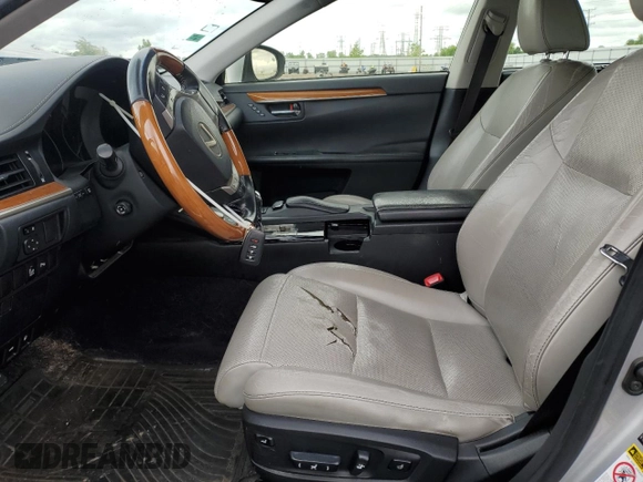 2013 Lexus ES 300h z VIN JTHBW1GG3D2003788, wystawiony jako Copart lot #57890185 z przebiegiem 201 594 mil mil oraz Tytuł czysty. Historia ofert i sprzedaży dostępna na DreamBid. Obrazek 7.