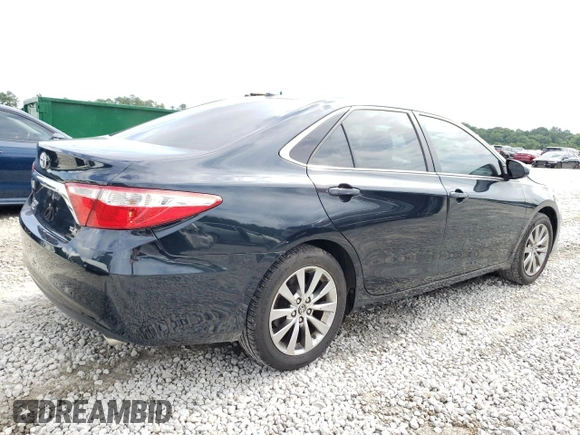 2015 Toyota Camry XLE z VIN 4T1BF1FK4FU016270, wystawiony jako Copart lot #60575235 z przebiegiem 124 066 mil mil oraz Czysty tytuł • Clean title. Historia ofert i sprzedaży dostępna na DreamBid. Obrazek 3.