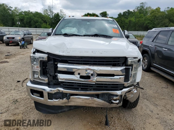2017 Ford F-350 Lariat с VIN 1FT8W3DT7HEC33220, выставлен на аукционе Copart как лот 52855575 с пробегом 250 666 миль миль и Списание • Salvage title. История ставок и продаж доступна на DreamBid. Изображение 5.